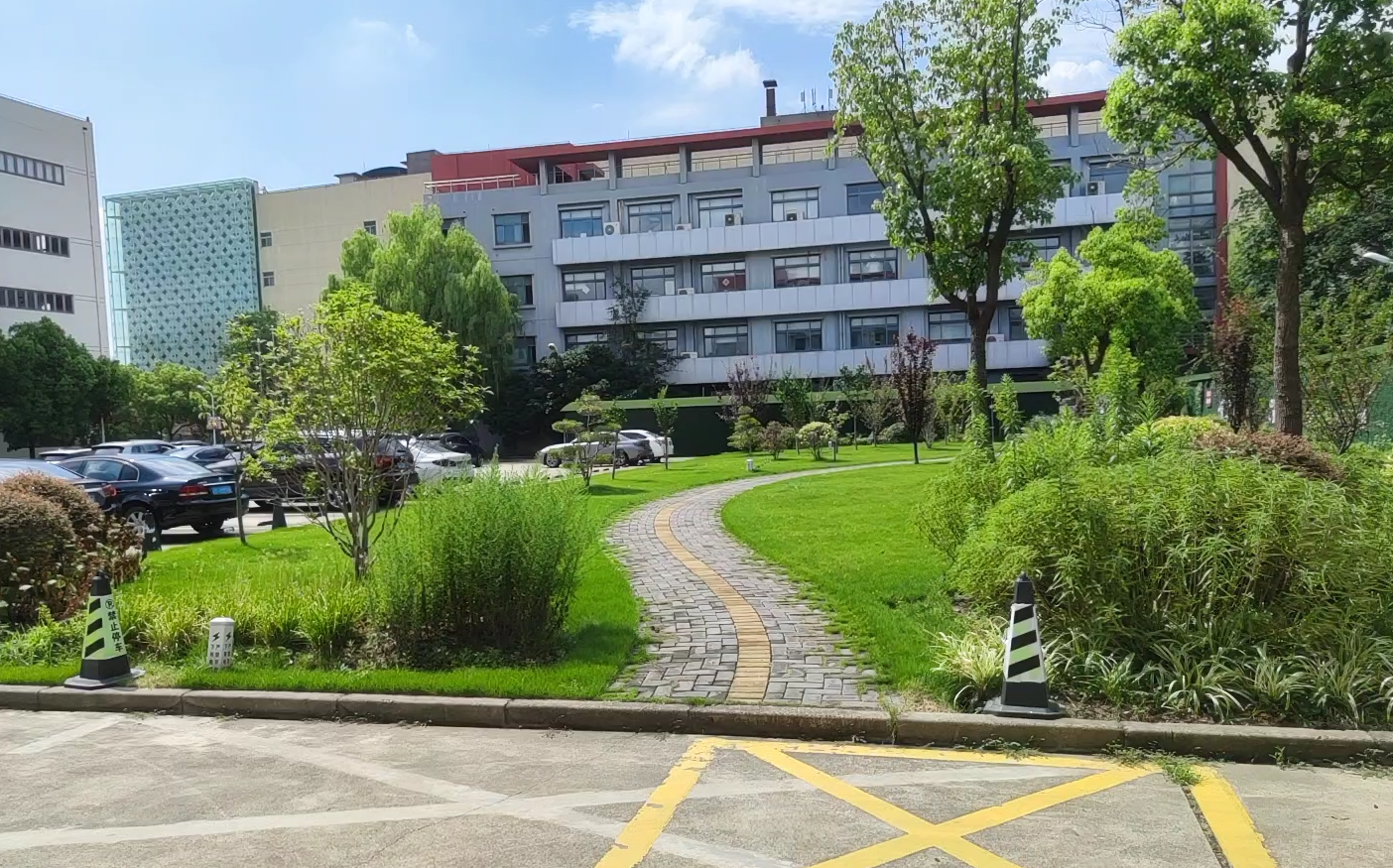 上海新华传媒园区